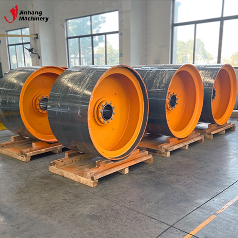 Valjak obložen volfram karbidom